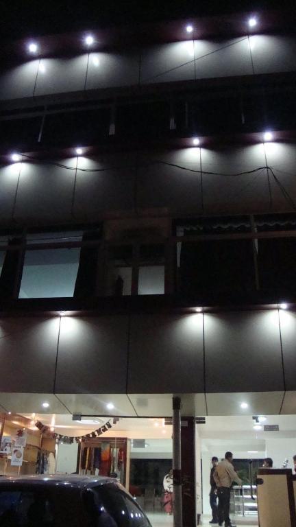 Hotel Ganesha Inn Tapovan Ngoại thất bức ảnh