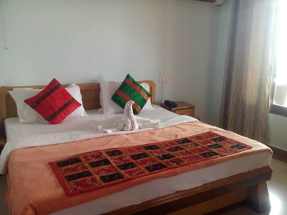 Hotel Ganesha Inn Tapovan Ngoại thất bức ảnh