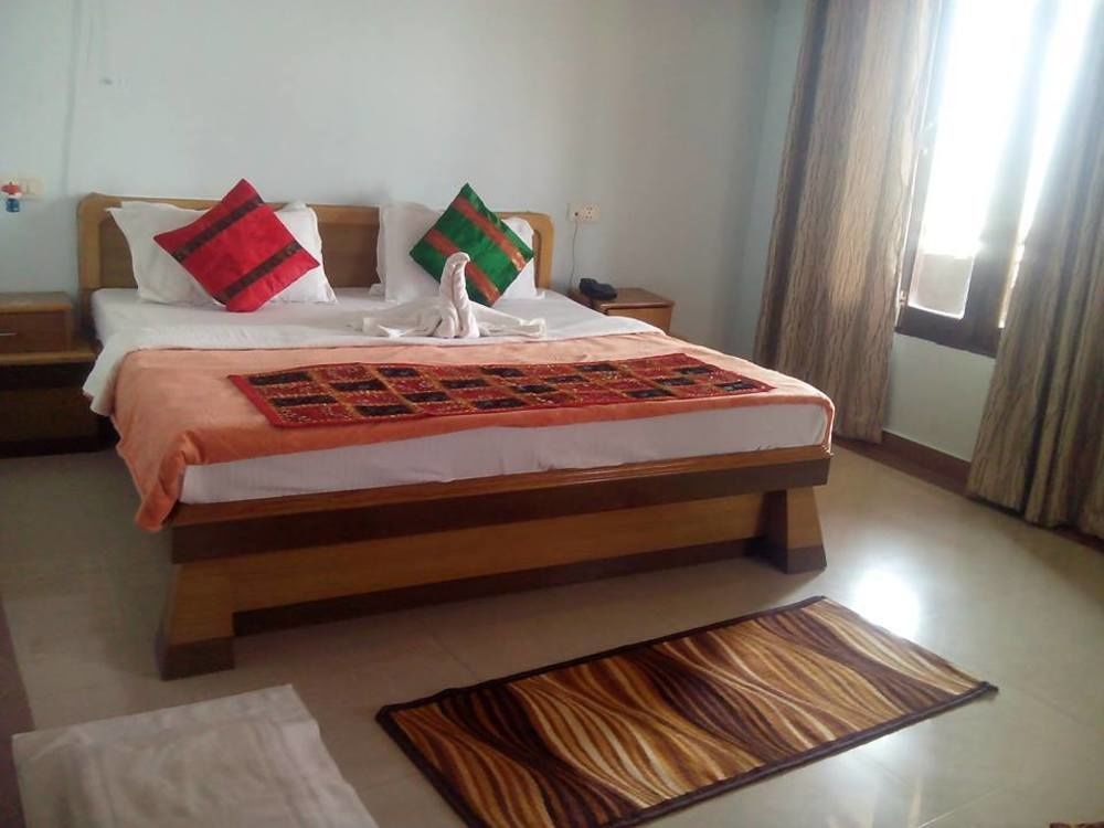 Hotel Ganesha Inn Tapovan Ngoại thất bức ảnh
