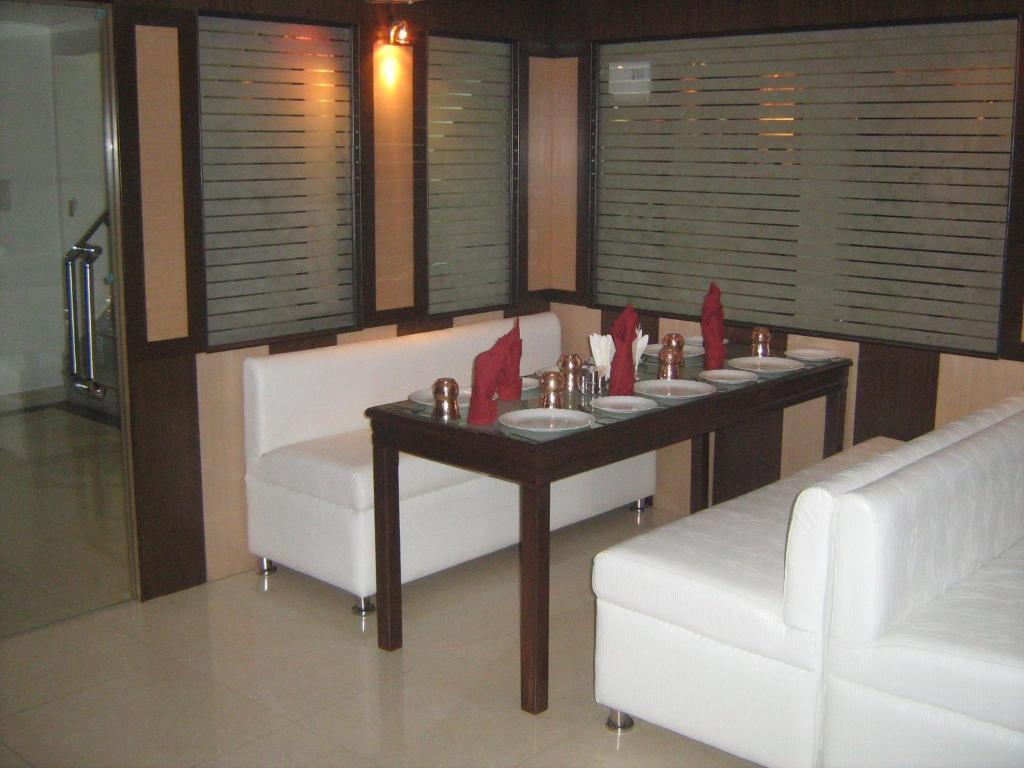 Hotel Ganesha Inn Tapovan Ngoại thất bức ảnh