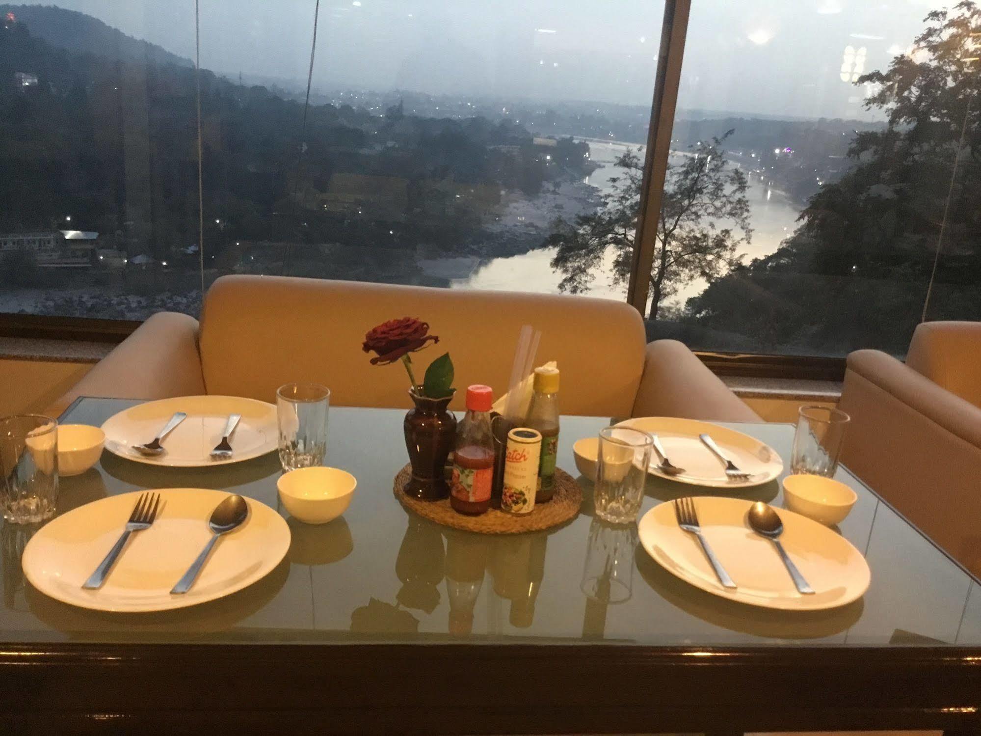 Hotel Ganesha Inn Tapovan Ngoại thất bức ảnh